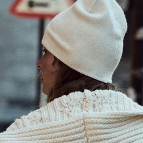 NWOT. Zara Cream Wool Blend Fine Knit Beanie. main image 7